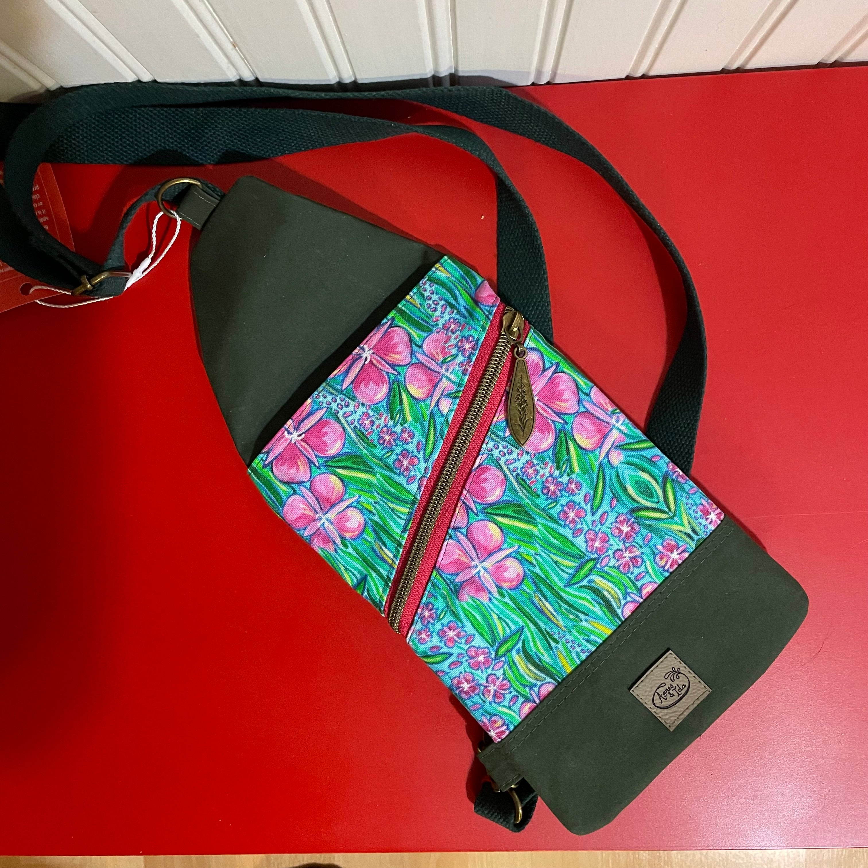 Mini Traveler Sling